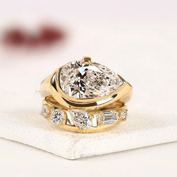 Pear Cut Moissanite Diamond Bridal Ring Set with Mixed Cut Band