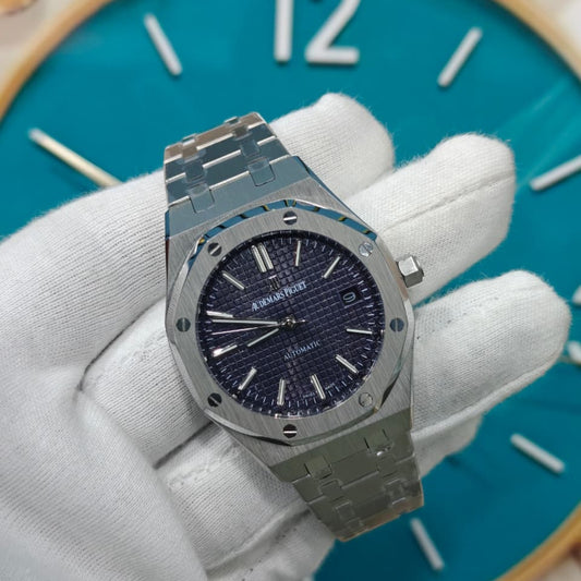 A great watch doesn’t just tell time—it tells your story. Elevate your everyday look with a piece that speaks of class, precision, and ambition.