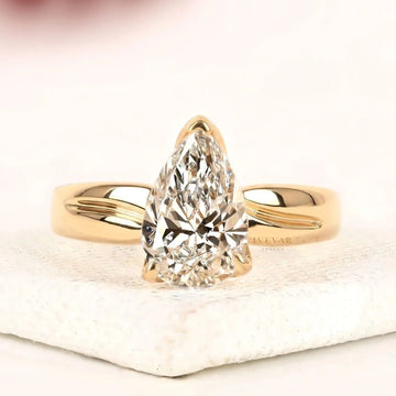 Pear Lab Diamond Solitaire Teardrop Engagement Ring