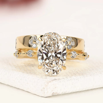 Oval Cut Moissanite Diamond Bridal Ring Set with Floral Diamond Accents