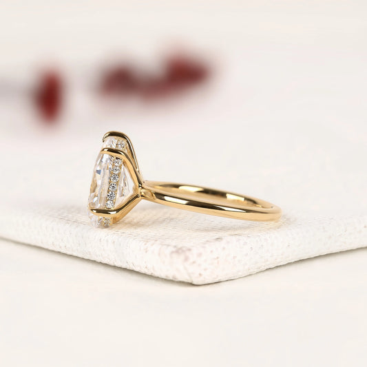 Pear And Radiant Cut Moissanite Diamond Toi et Moi Ring - View 2