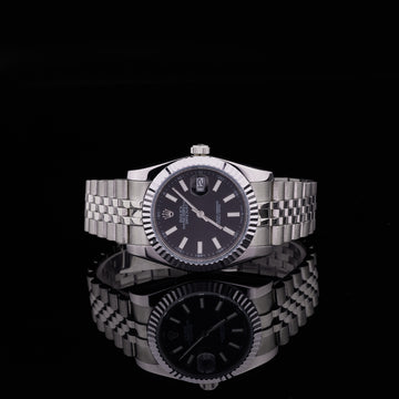 Luxury Datejust Watch A Symbol of Timeless Elegance Prestige and Sophisticated Craftsmanship By Ivevar