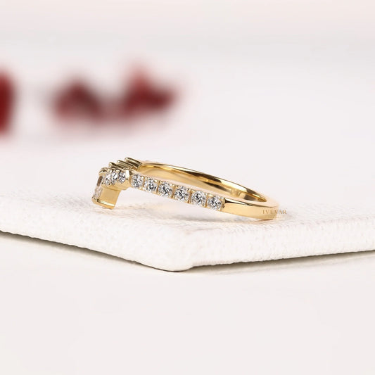 Pear Cut Lab Diamond Curved Graduated Band Ring - View 2