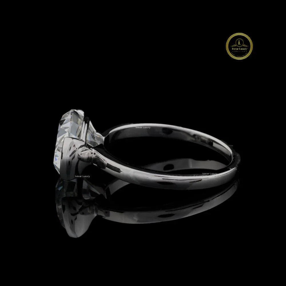 Modern East West Oval Moissanite Diamond Semi Bezel Ring - View 3