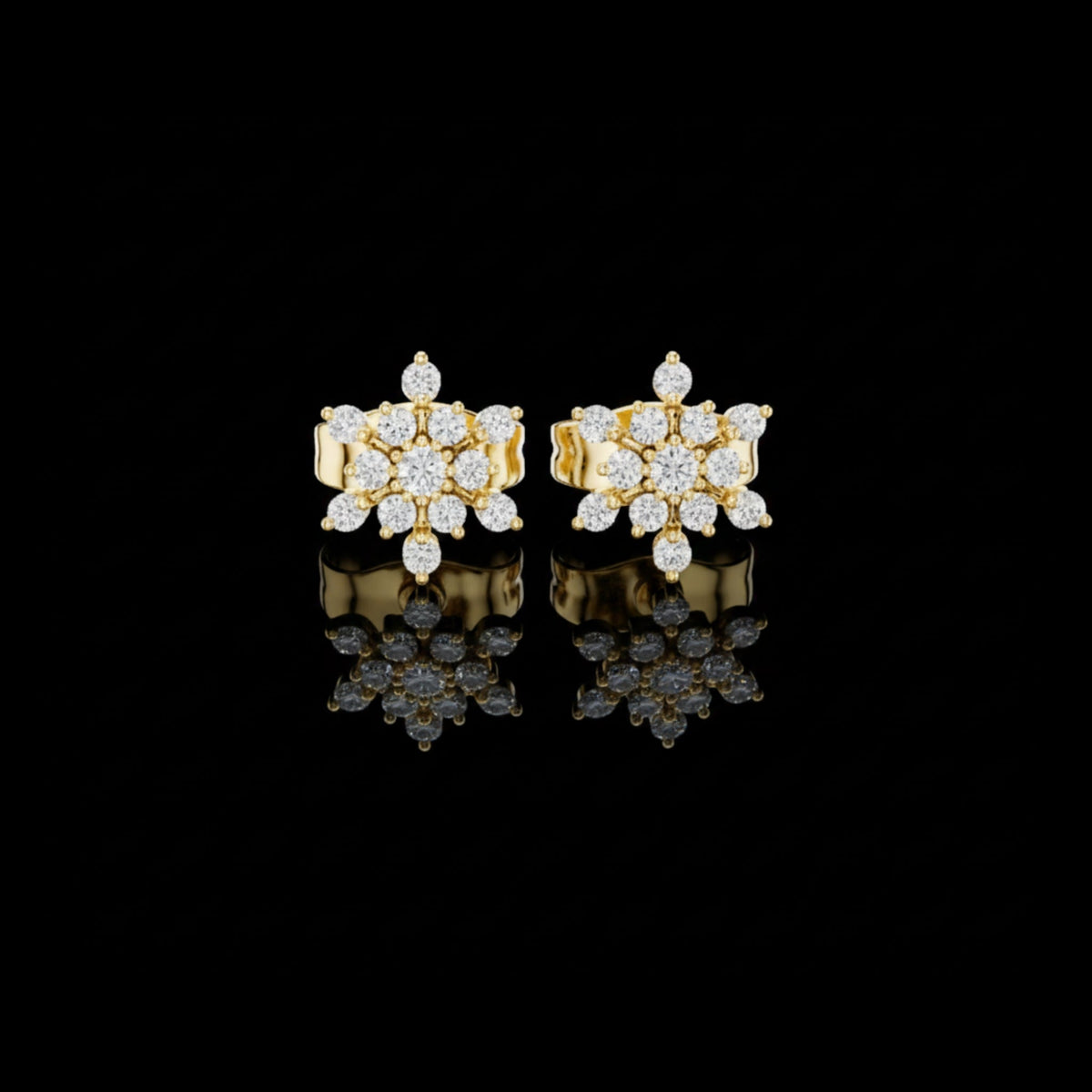 Snowflake Floral Cluster Round Moissanite Diamond Stud Earring
