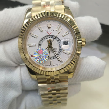 Luxury Men's Diamond Timepiece  Where Exceptional Craftsmanship Meets Timeless Style By Ivevar