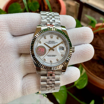 Elite  Diamond  Style  Watch  Luxury  Wristwear  with  Unmatched  Shine  By Ivevar