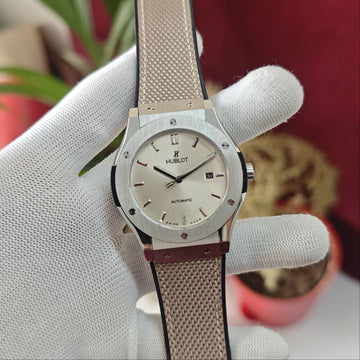 Luxury Boys Watch  Premium Stylish Wrist Watch for Men  Boys Elegant Fashion Timepiece By Ivevar