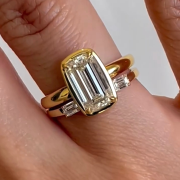 Baguette Moissanite Diamond Bridal Ring with Emerald Side Stones