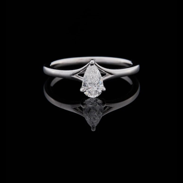 Pear Cut Lab Diamond Solitaire Ring With Unique Band