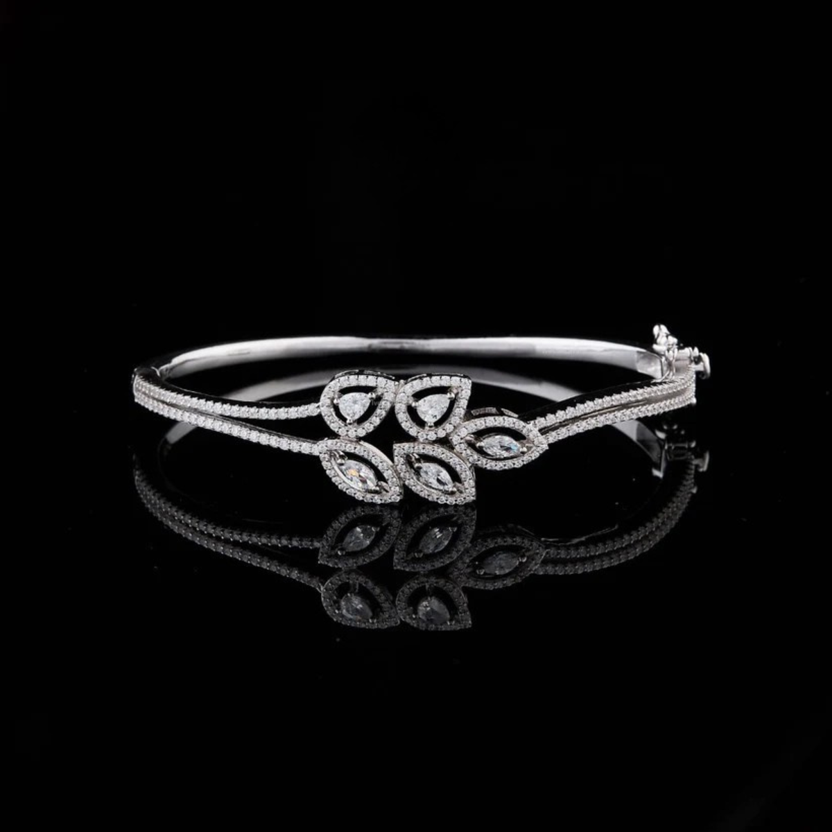 Pear and Marquise Moissanite Diamond Accents Sparkling Floral Motif Bracelet