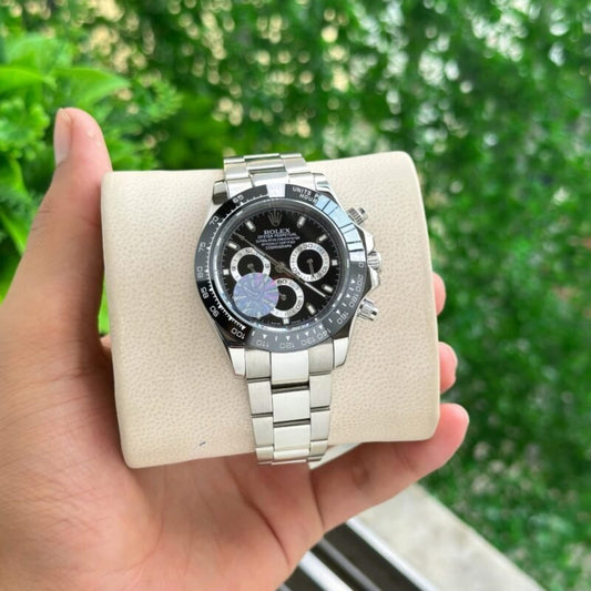 Luxury Men's Diamond Timepiece – Where Exceptional Craftsmanship Meets Timeless Style - View 2