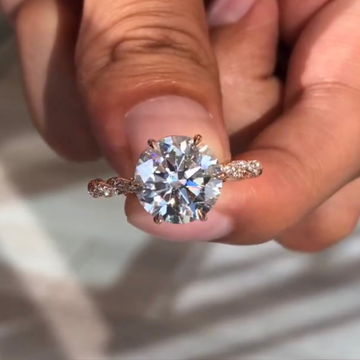 Swirling Solitaire Round Cut Lab Diamond Engagement Ring