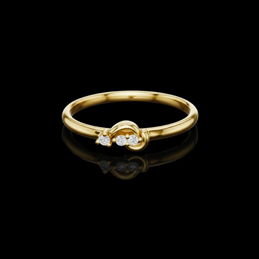 Gleaming Round Cut Lab Diamond Ring For Queenly
