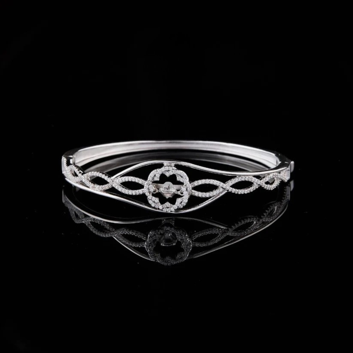 Intertwined Infinity Round Moissanite Diamond Floral Motif Bracelet