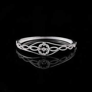 Intertwined Infinity Round Lab Diamond Floral Motif Bracelet