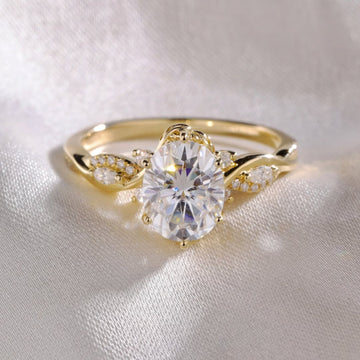 Oval Cut Moissanite Diamond Engagement Ring With Halo Pave Band