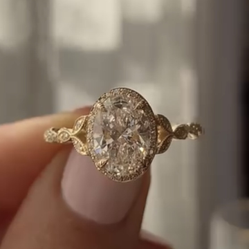 Vintage Milgrain Halo Oval Cut Moissanite Diamond Wedding Ring